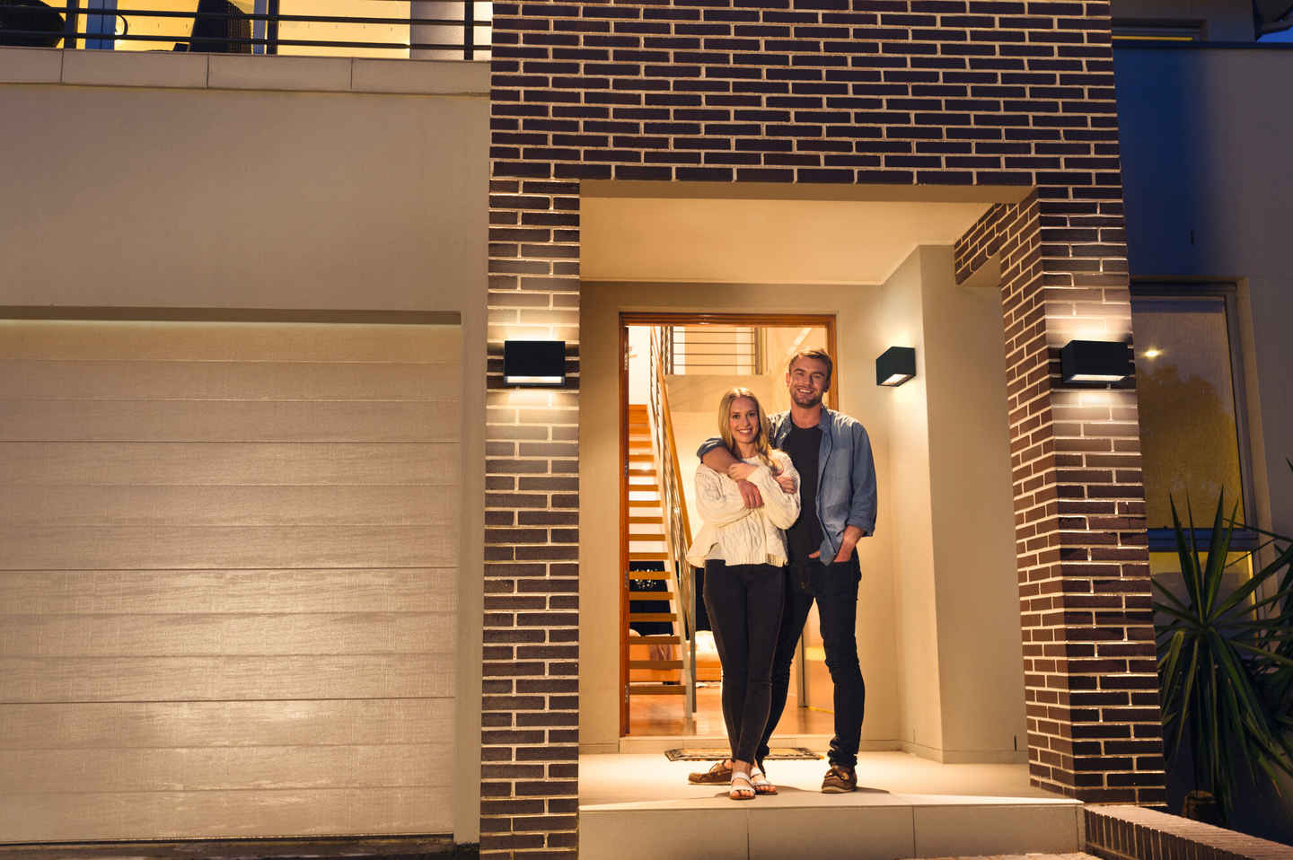 Led-ulkovalaisin LEDVANCE SMART+ WiFi Brick Wide RGBW 600lm