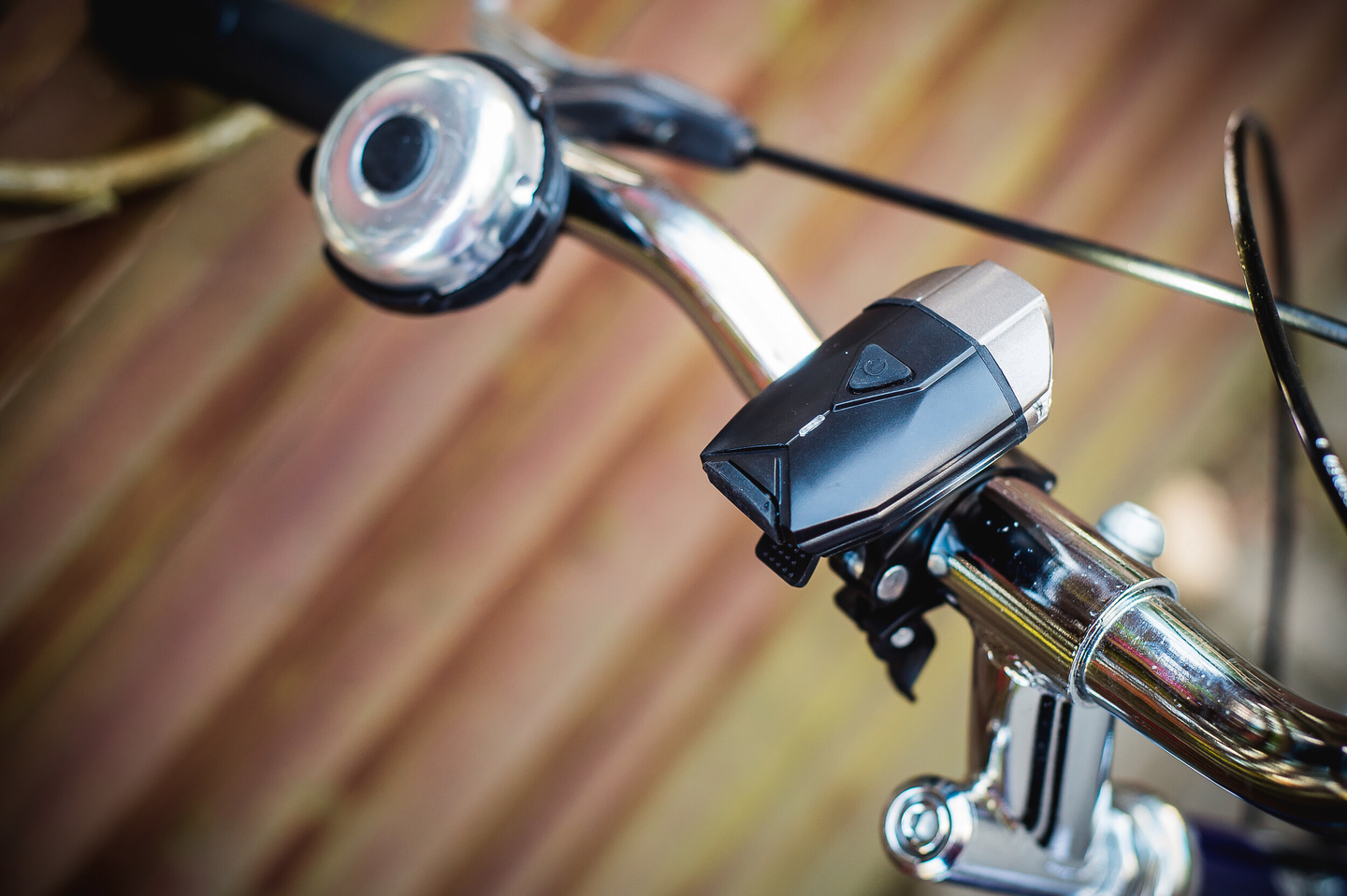 Polkupyörän etuvalo Airam USB-ladattava 3W 1200mAh 300lm