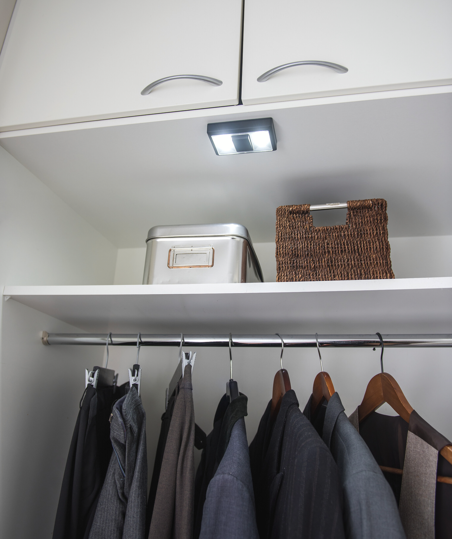 Seinävalaisin Airam Wally 2x3W 250lm