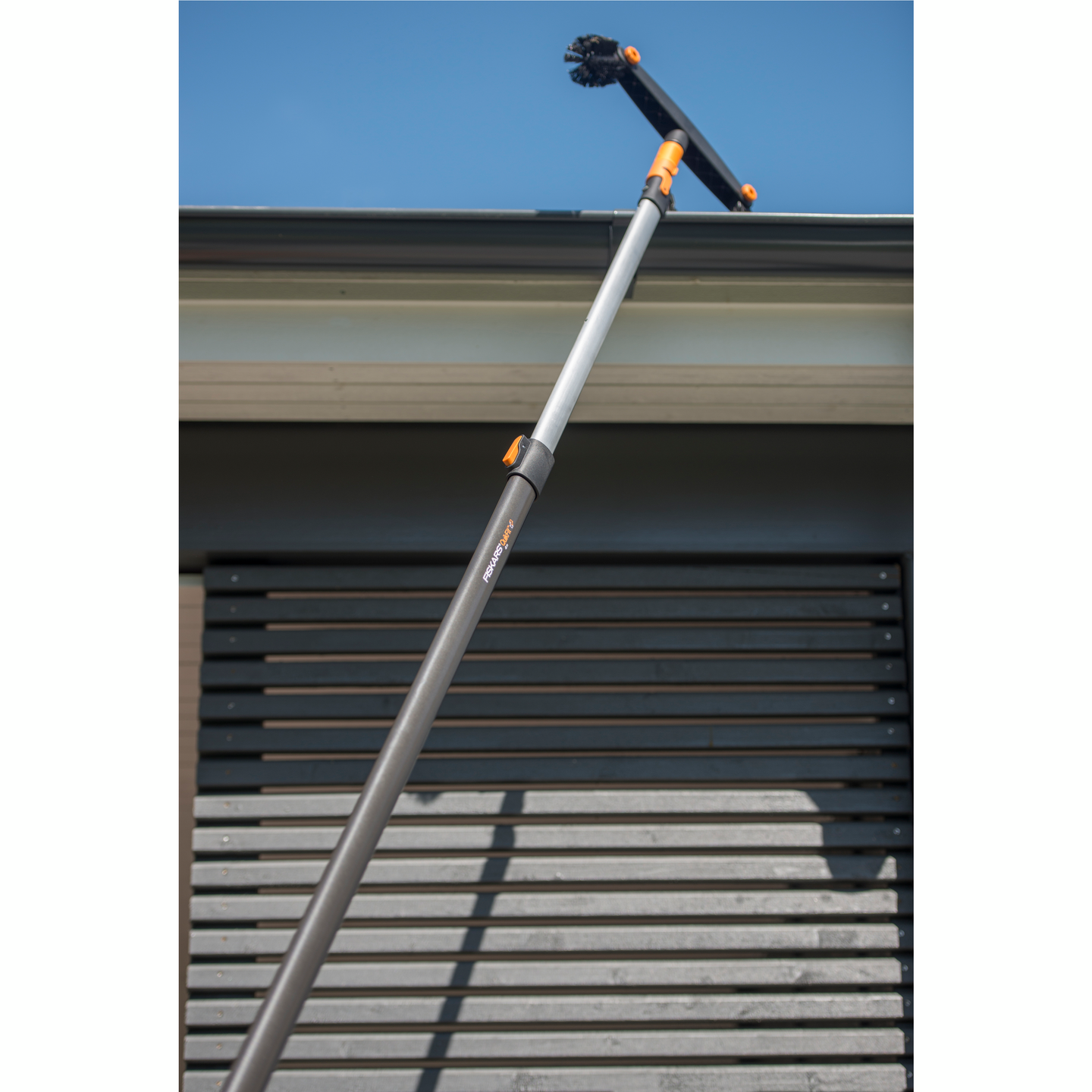 Räystäskourun puhdistaja Fiskars QuikFit 1001414