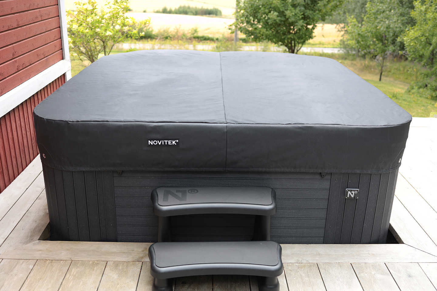 Kannensuojahuppu Novitek 190x190x30cm