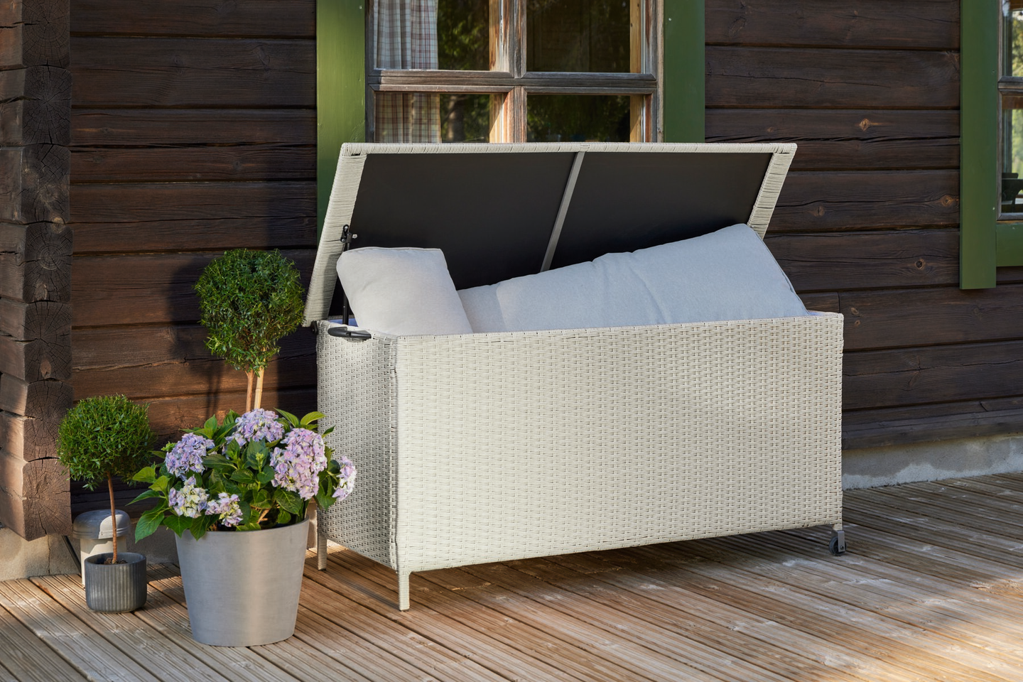 Pehmustelaatikko Cello Bella 136x54x64cm