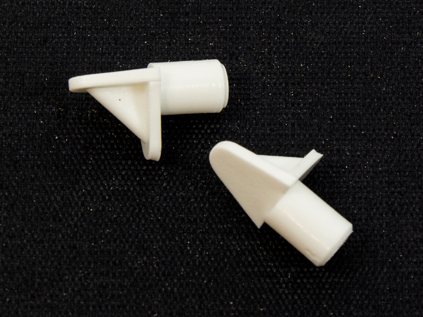 Hyllynkannatin PROF 666/5 muovi 12kpl