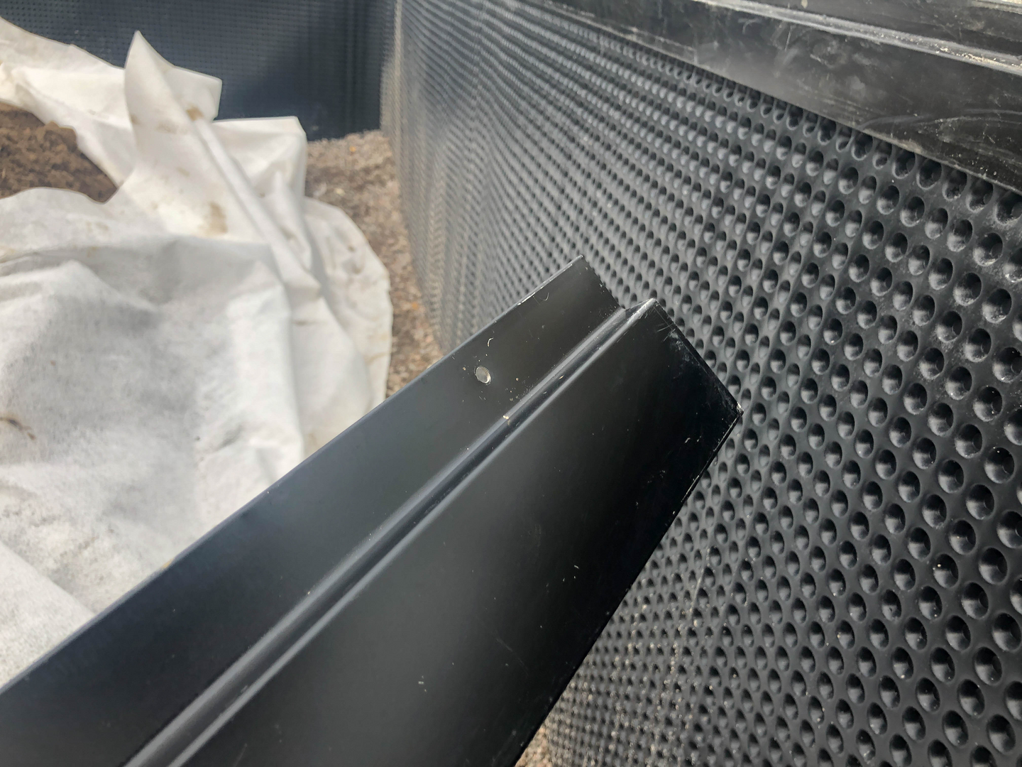 Perusmuurilevyn reunalista 2m