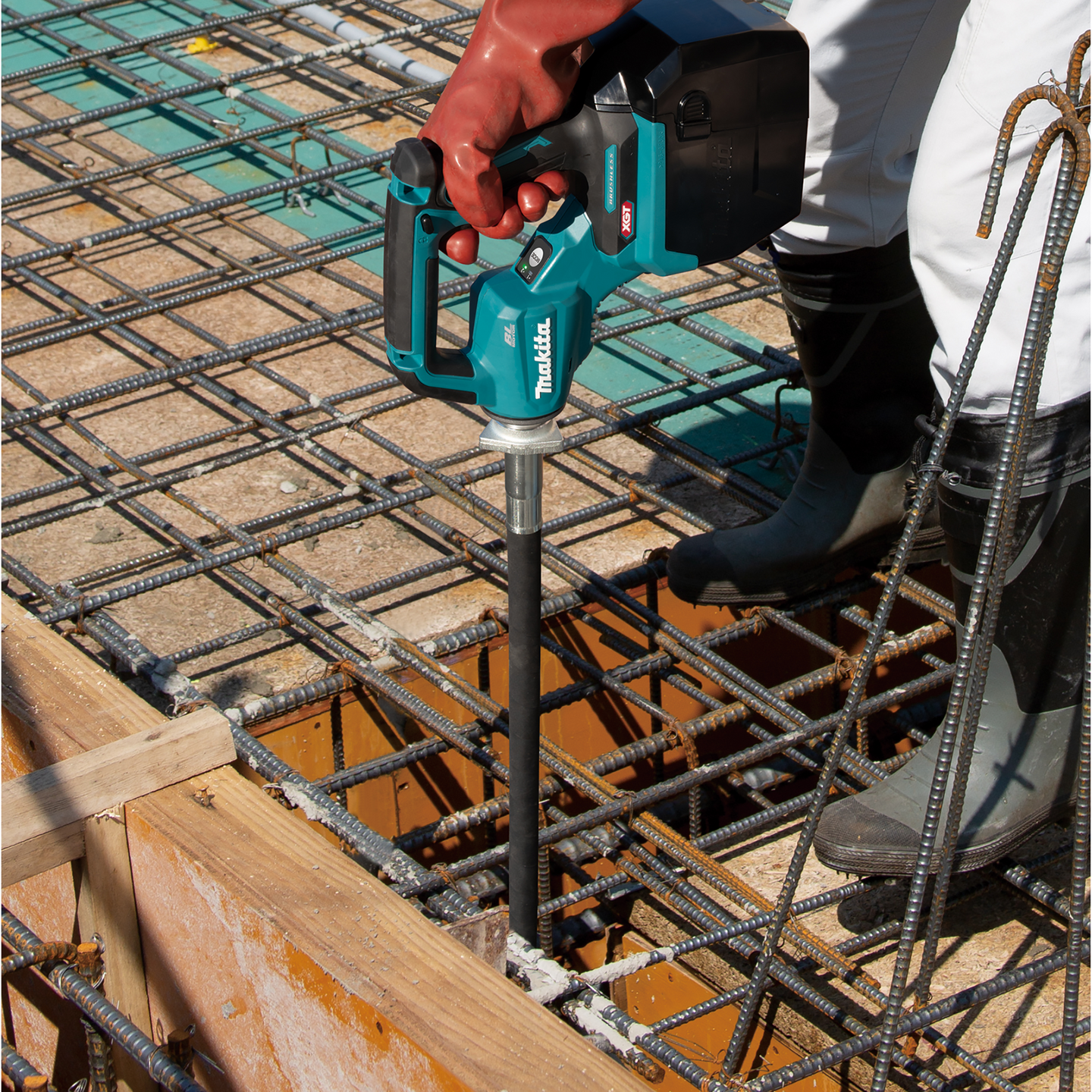 Betonivibra Makita VR001GZ 40V XGT runko