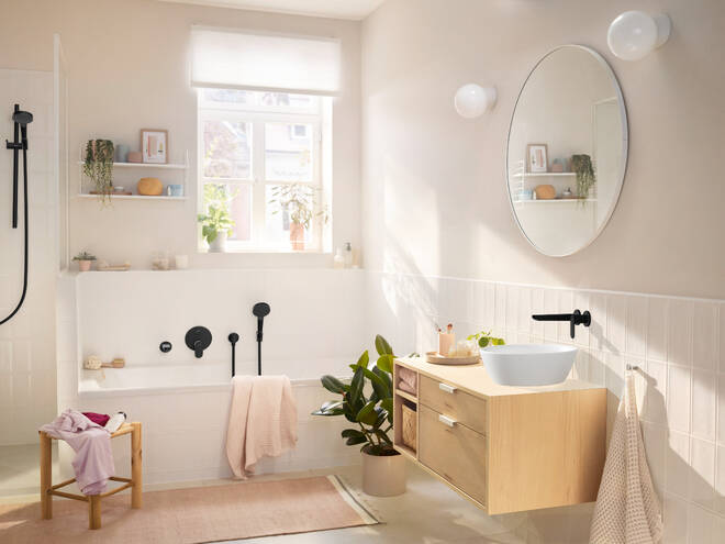 Pesuallashana Hansgrohe 72528670 Rebris seinä musta