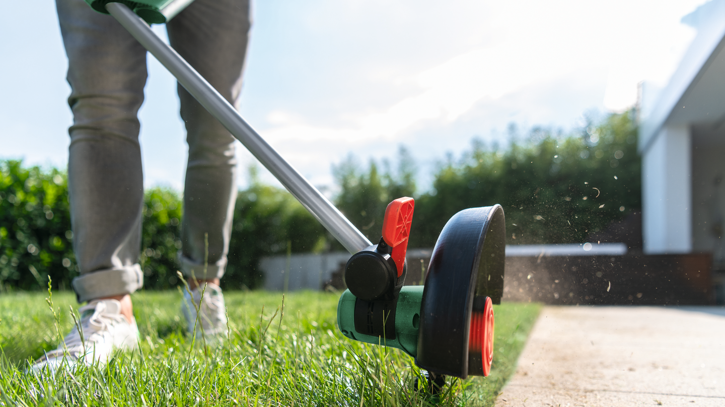 Akkutrimmeri Bosch UniversalGrassCut 18V-26 Solo