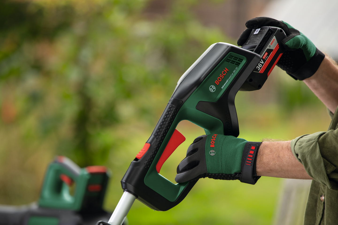 Akkutrimmeri Bosch AdvancedGrassCut 36V-33 1x2,0Ah