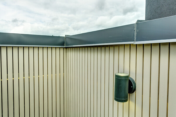 Ulkoseinävalaisin Airam Alppila 2S XL antrasiitti