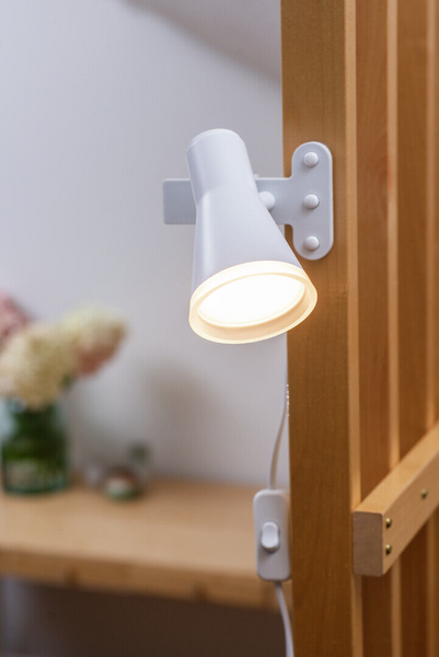 Klipsivalaisin Airam Cara 320lm 4,5W/830 valkoinen