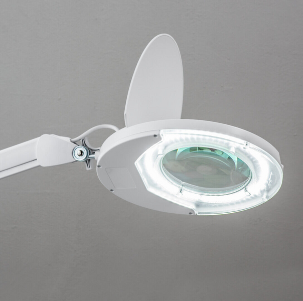 Suurennuslasivalaisin Airam Loop XL 3D led 8W/865 650lm valkoinen