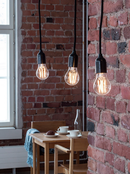 Led-vakiolamppu Airam decor 400lm E27 2200K himmennettävä kirkas 5W