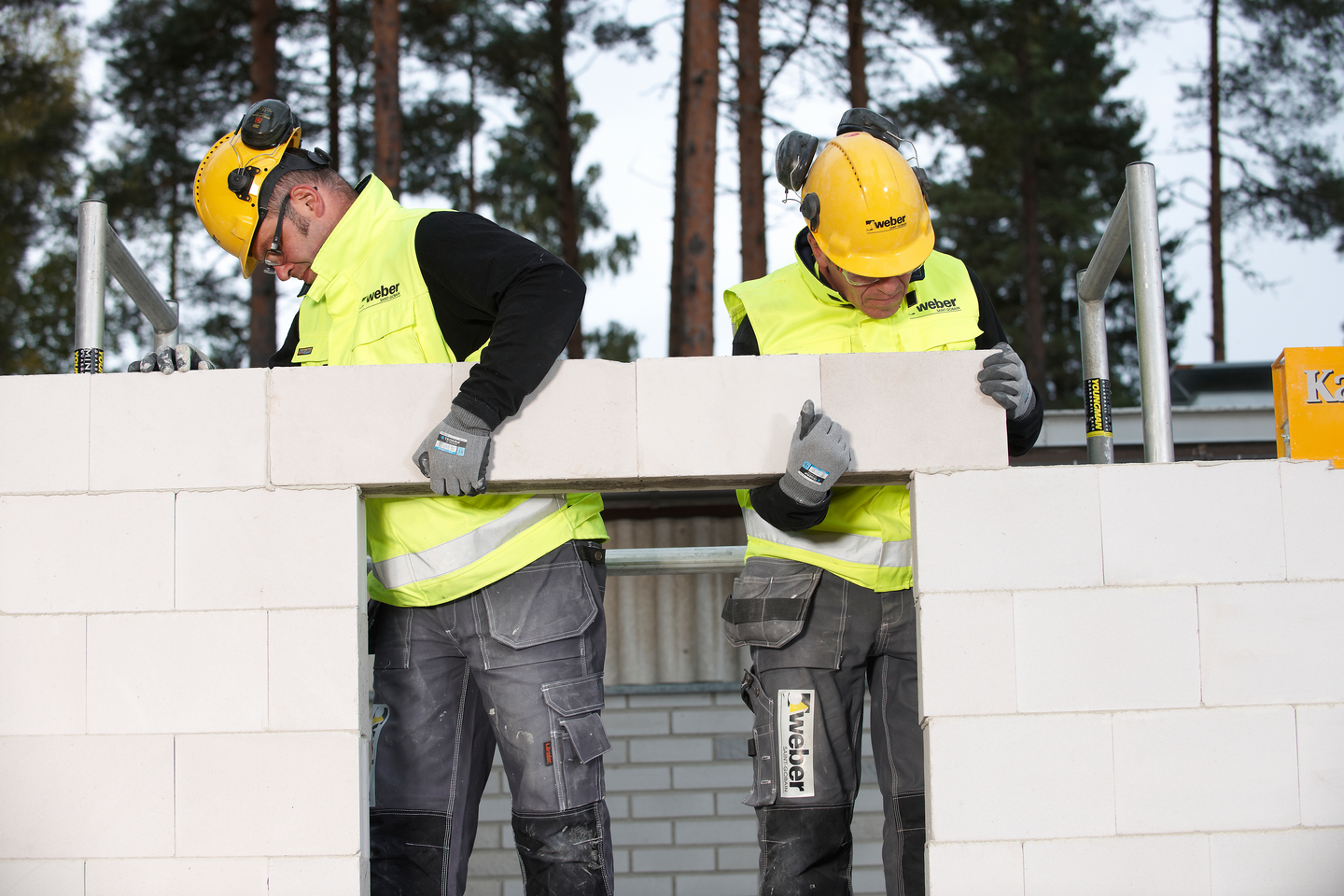 Runkopalkki Weber Kahi RH4 1200x130x198mm