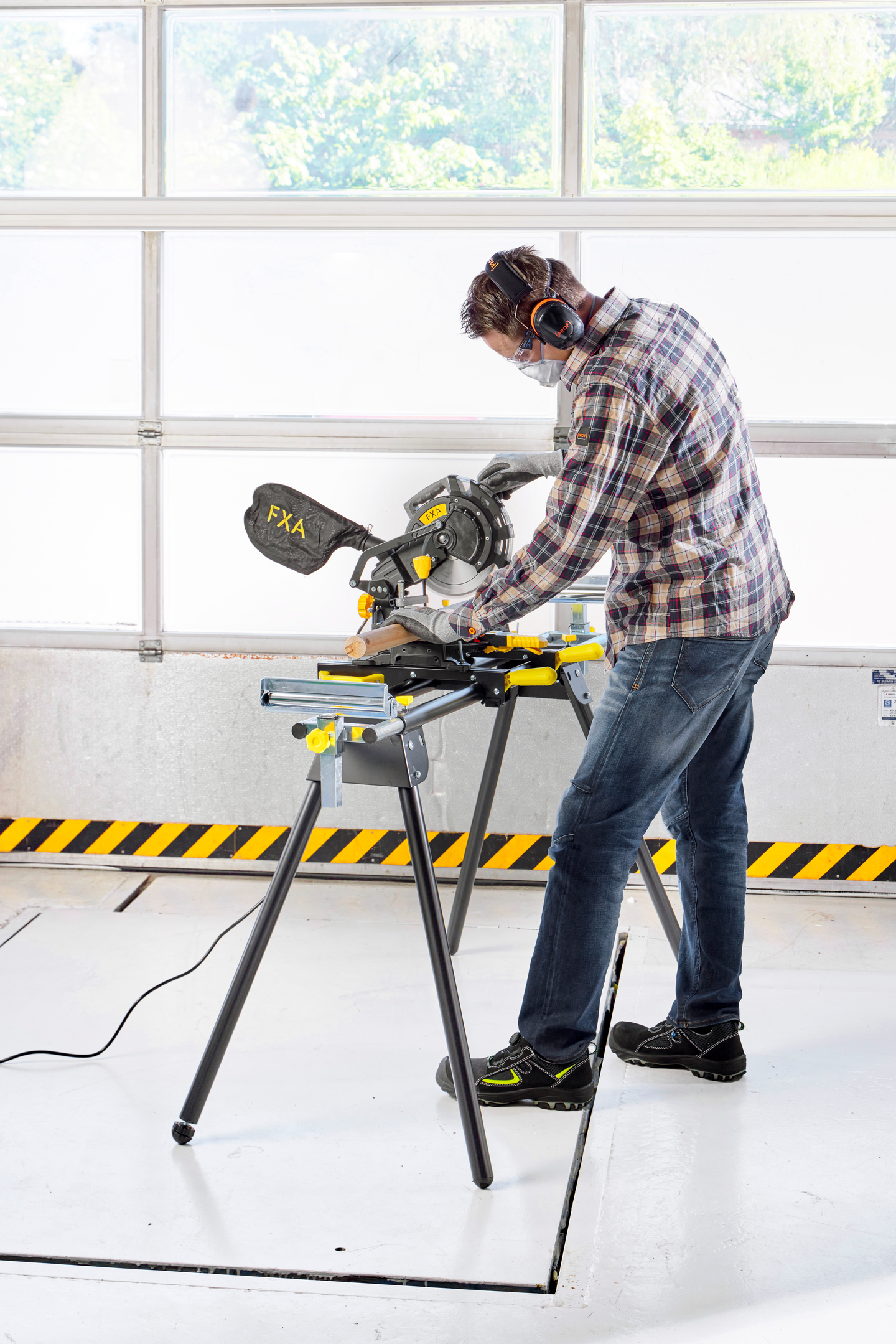 Katkaisu- ja jiirisaha FXA HF 210C/1500 + MSO29A-jalusta