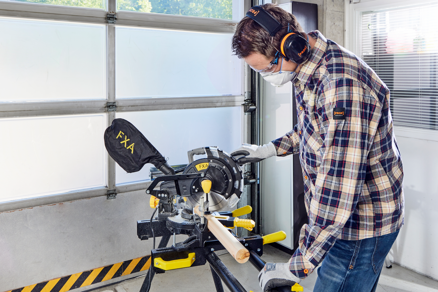 Katkaisu- ja jiirisaha FXA HF 210C/1500 + MSO29A-jalusta