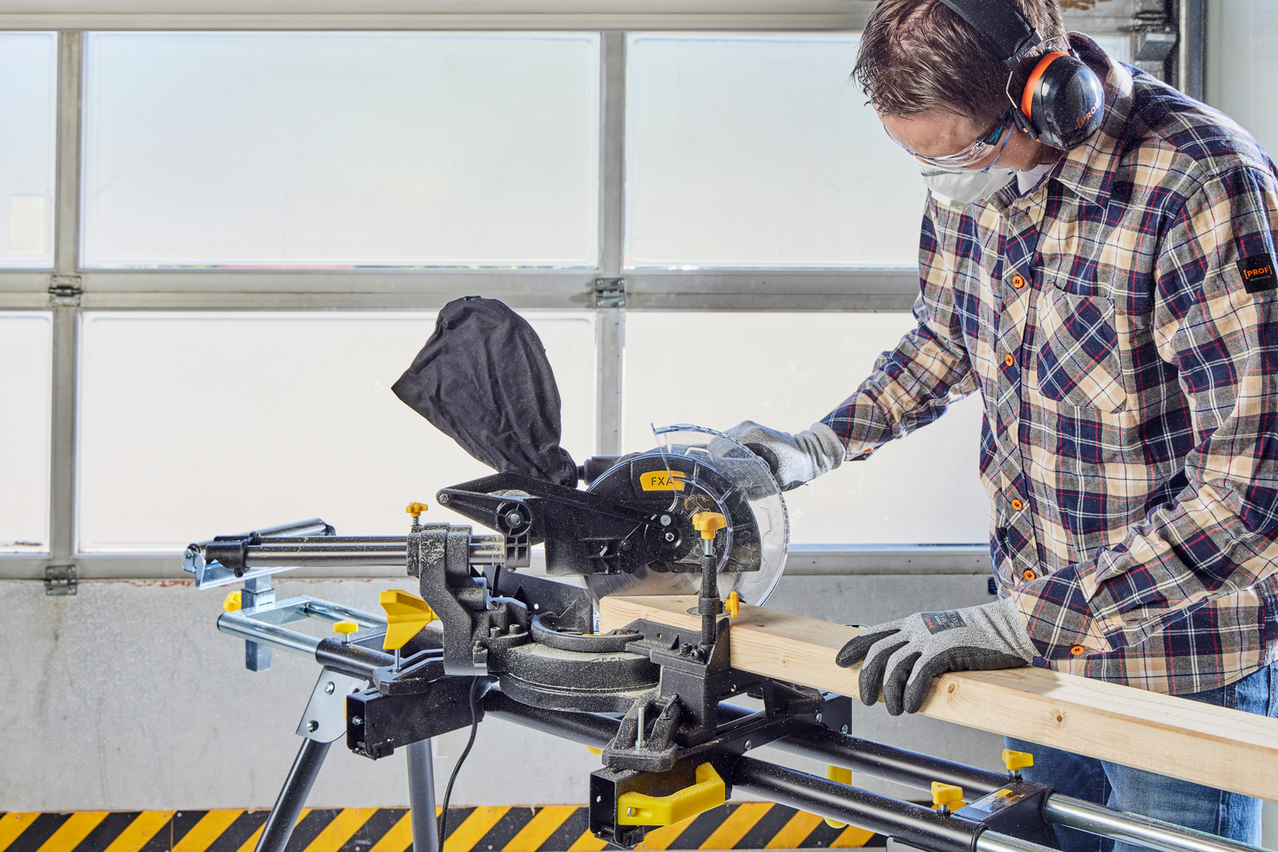 Katkaisu- ja jiirisaha FXA HF 210C/1500 + MSO29A-jalusta