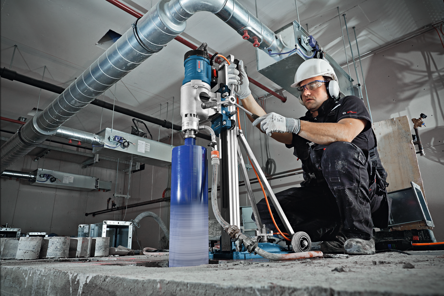 Timanttiporakone Bosch GDB 350 WE