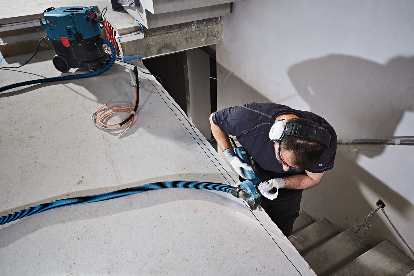 Pölynpoistoadapteri Bosch GDE 125 ea-s kulmahiomakoneelle