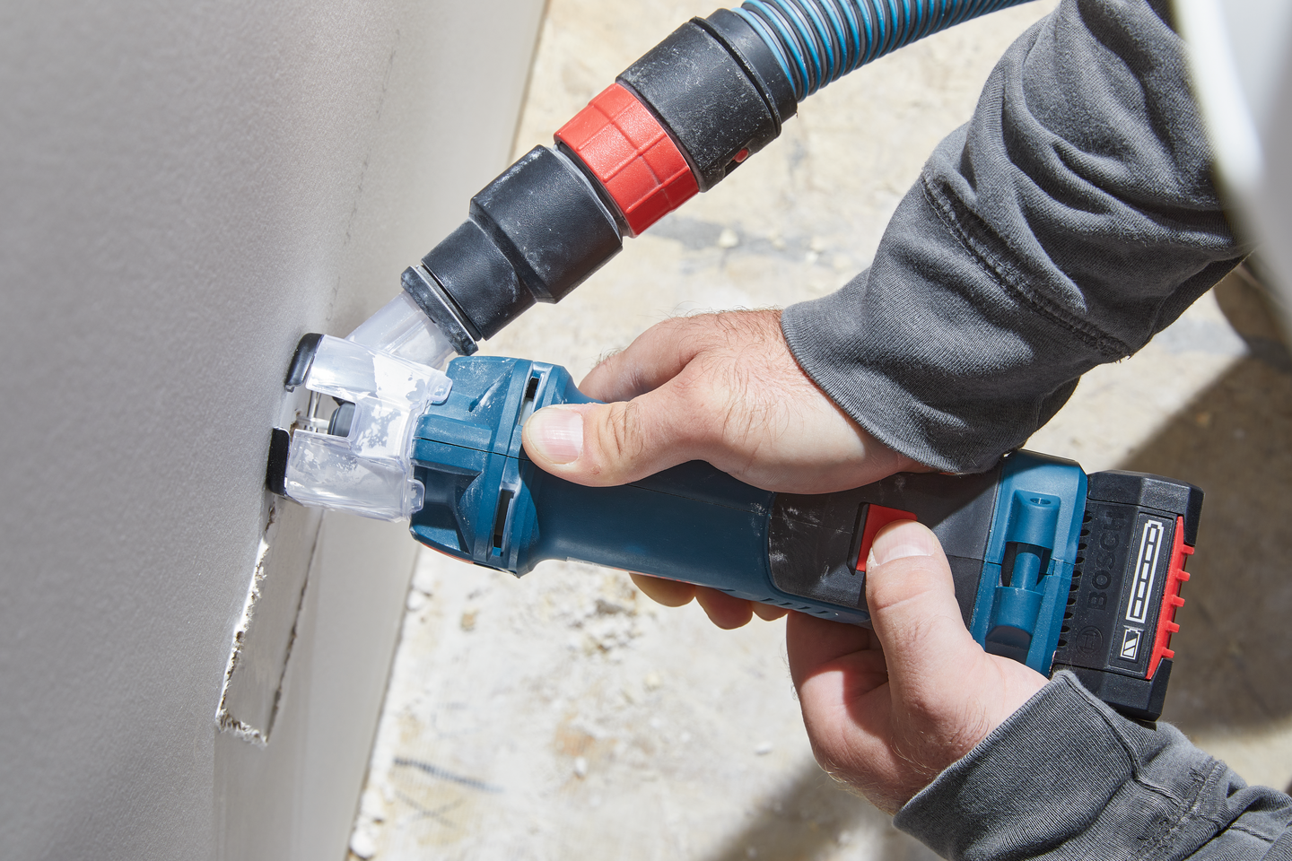 Akkukipsilevyleikkuri Bosch GCU 18V-30 Solo