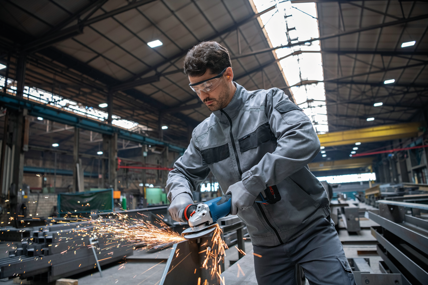 Akkukulmahiomakone Bosch GWS 18V-15 P Solo