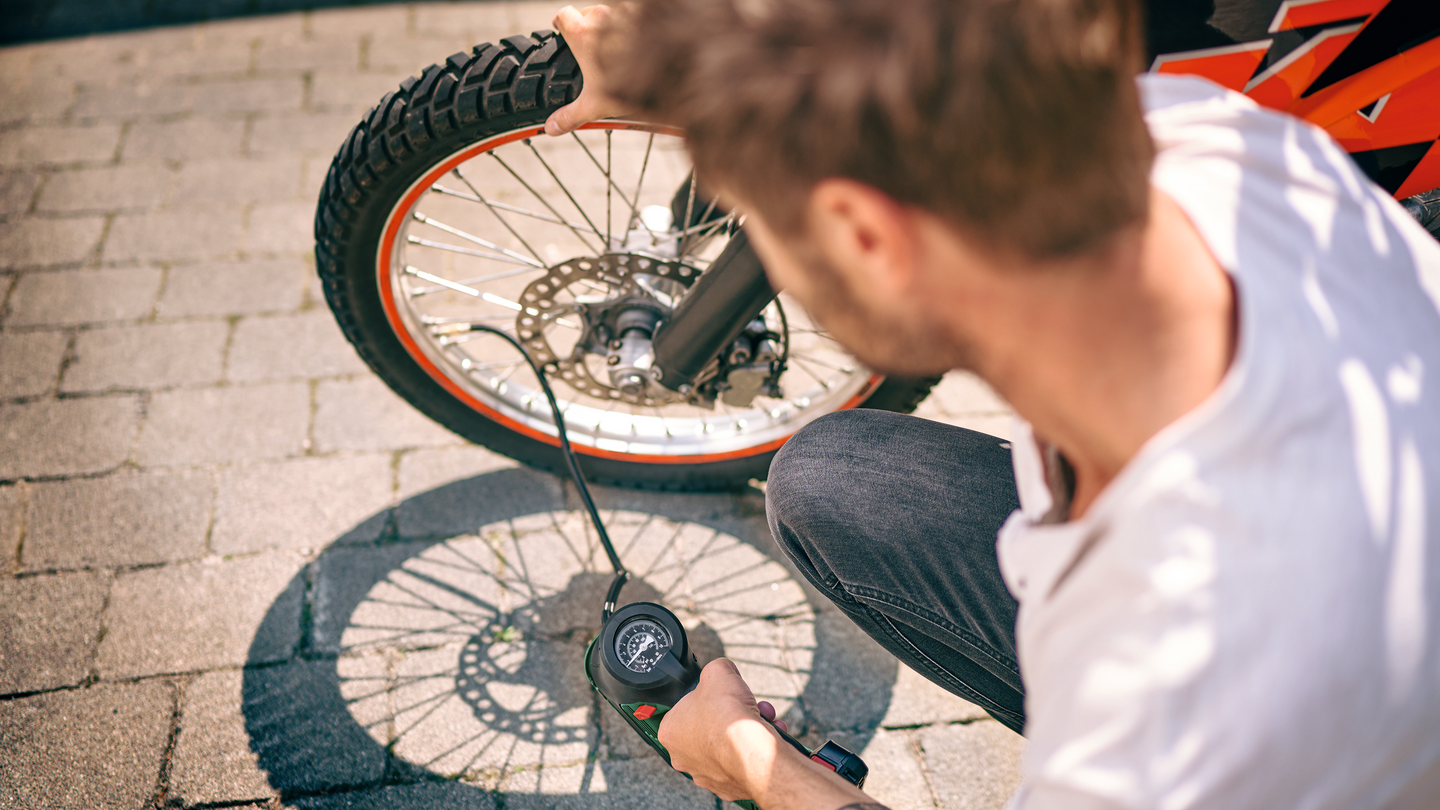 Akkupaineilmapumppu Bosch UniversalPump 18V Solo