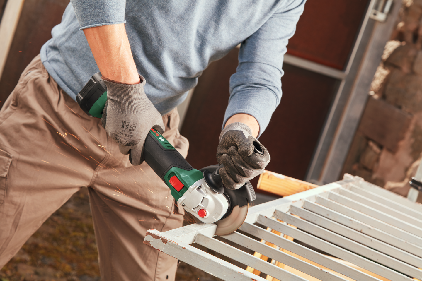 Akkukulmahiomakone Bosch UniversalGrind 18V-75 Solo