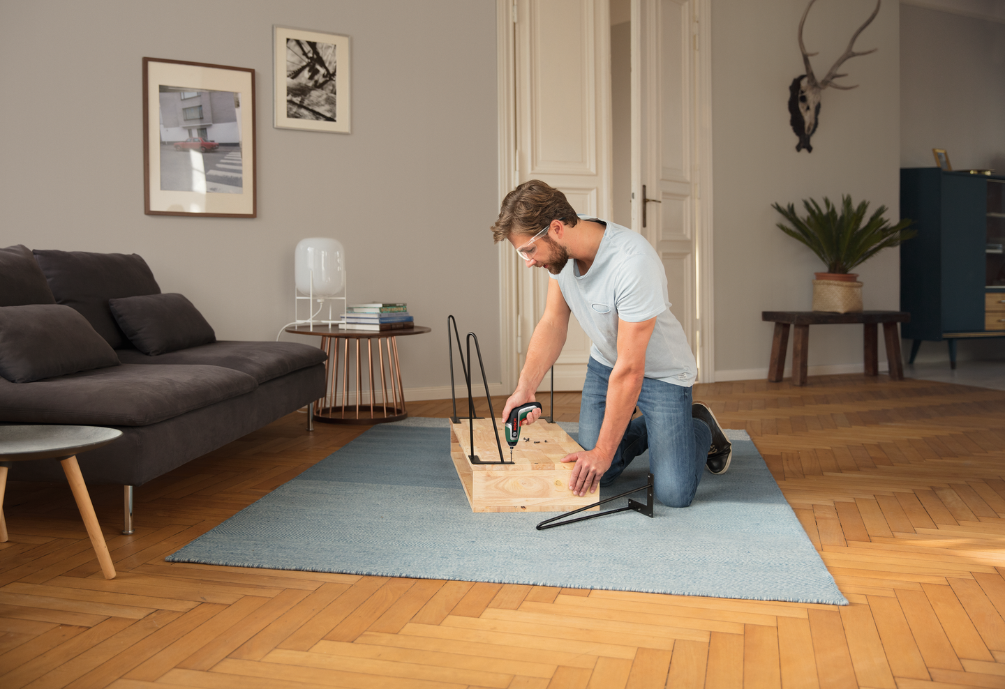 Akkuruuvinväännin Bosch IXO 7 Basic