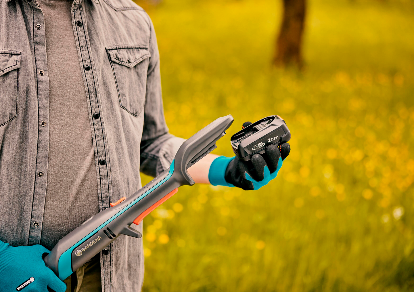 Akkuoksaleikkuri GARDENA teleskooppi HighCut 360/18V P4A Solo