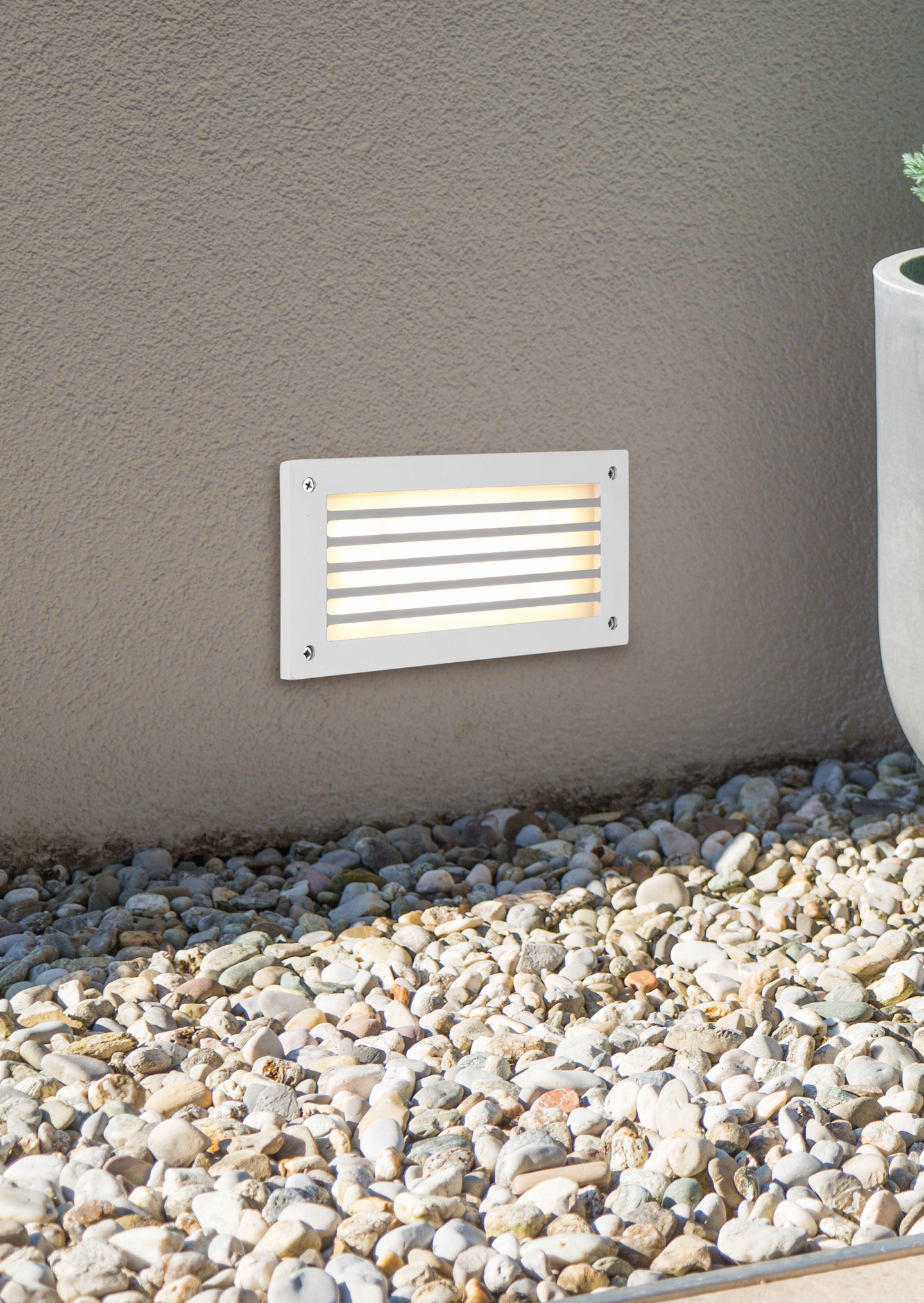 Muurivalaisin TRIO Hardey led 900lm mattavalkoinen