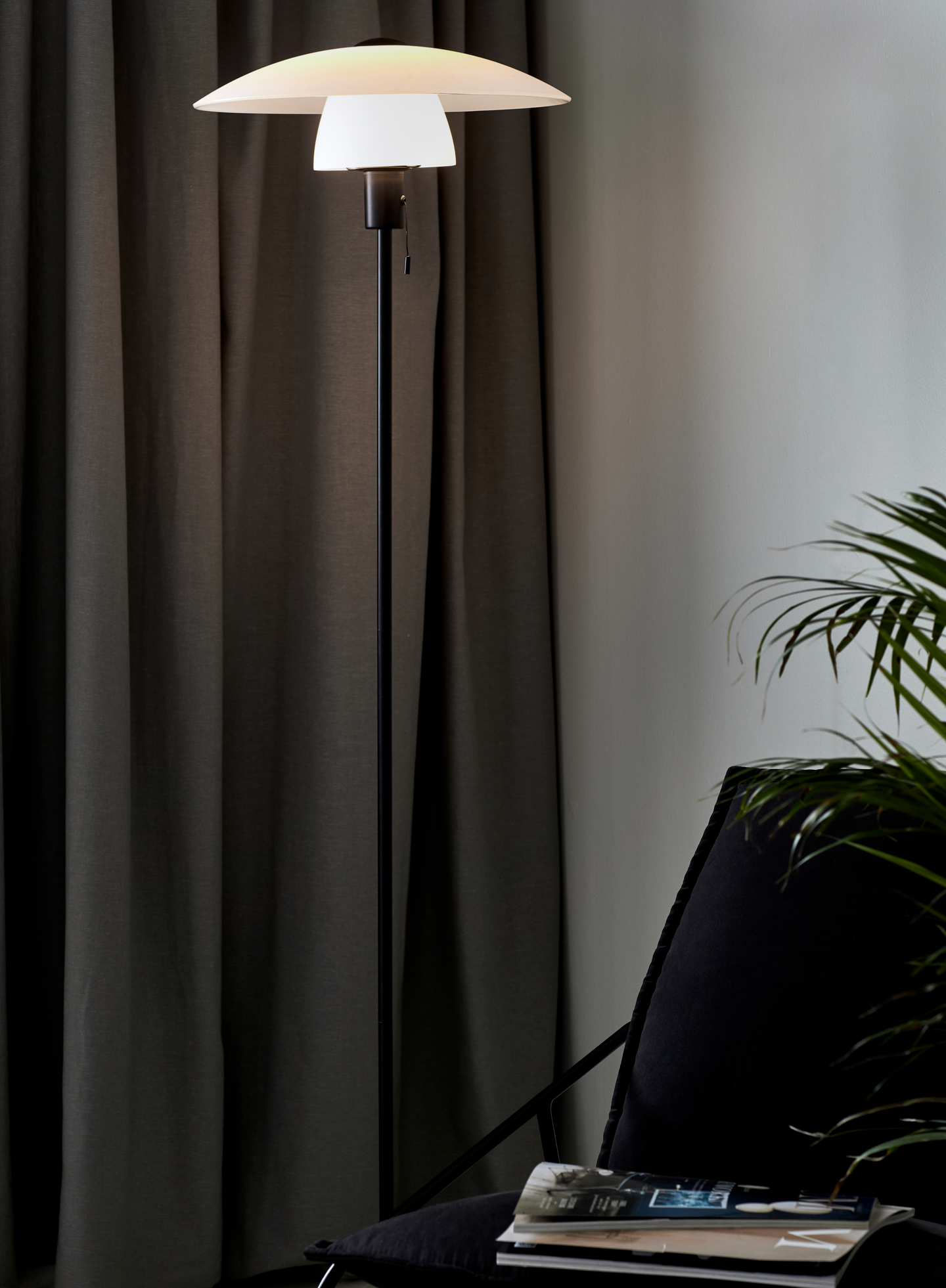 Lattiavalaisin Nordlux Verona E27 musta