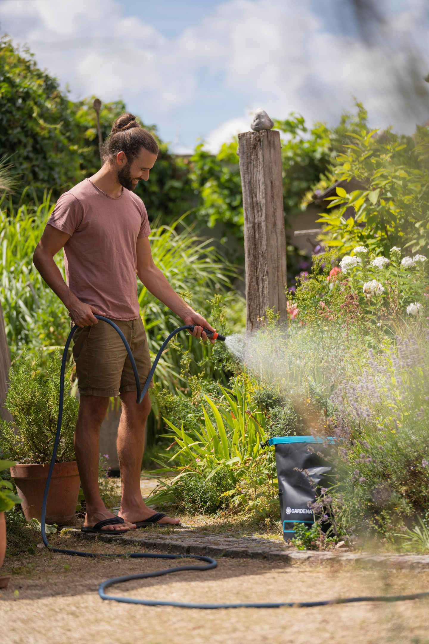 Puutarhaletku Gardena Liano Xtreme 15m Bag set