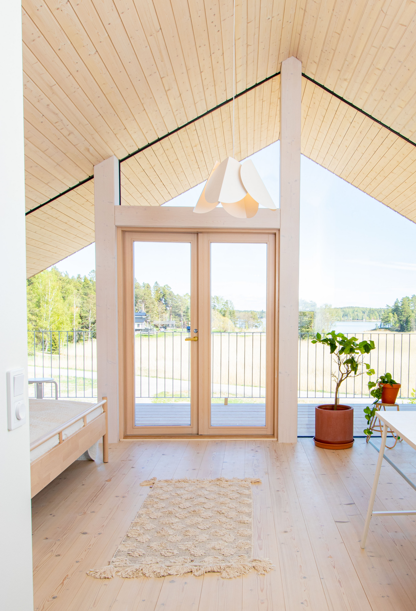 Riippuvalaisin Sessak l Lehmus valkoinen