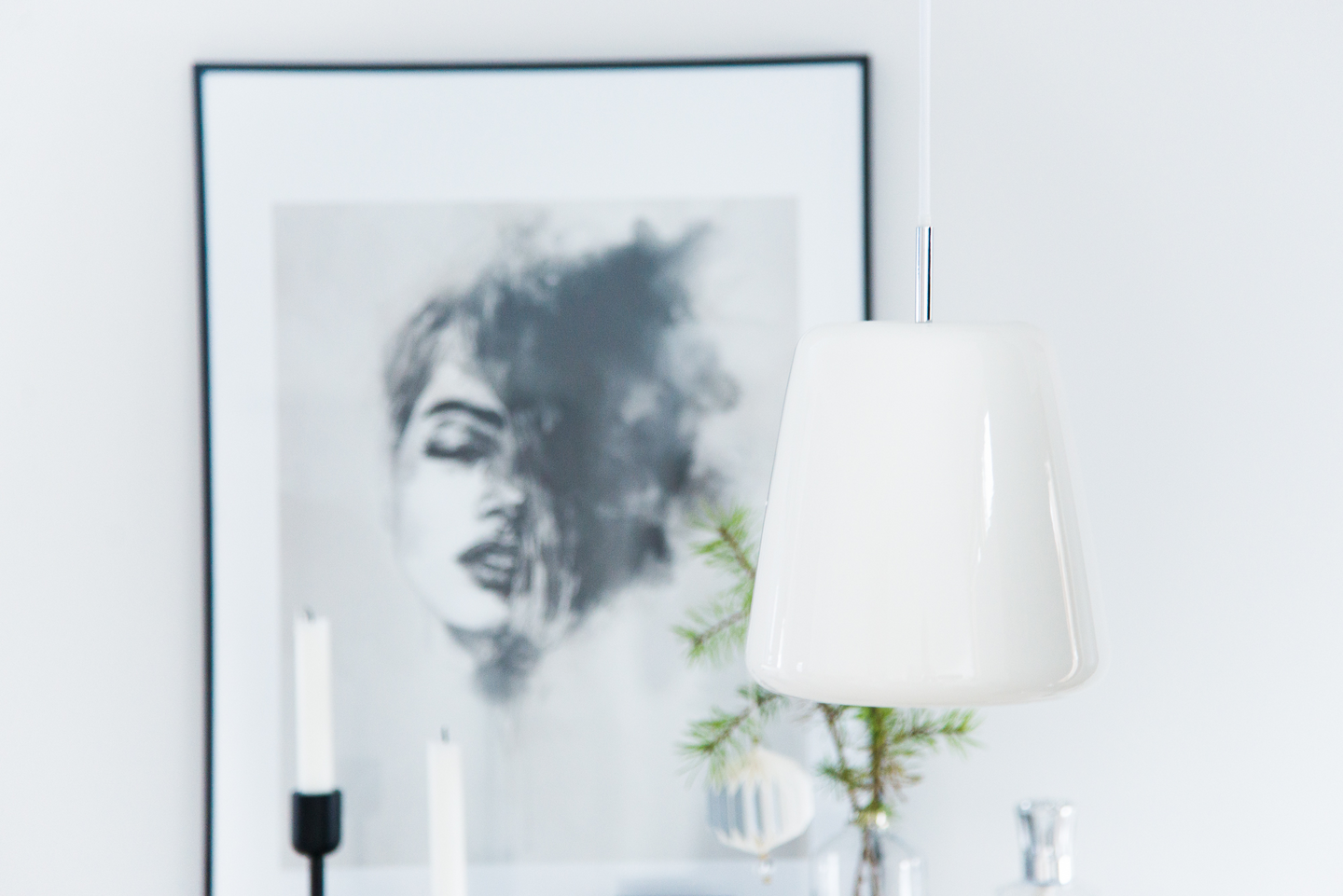 Kattovalaisin Sessak Selma valkoinen