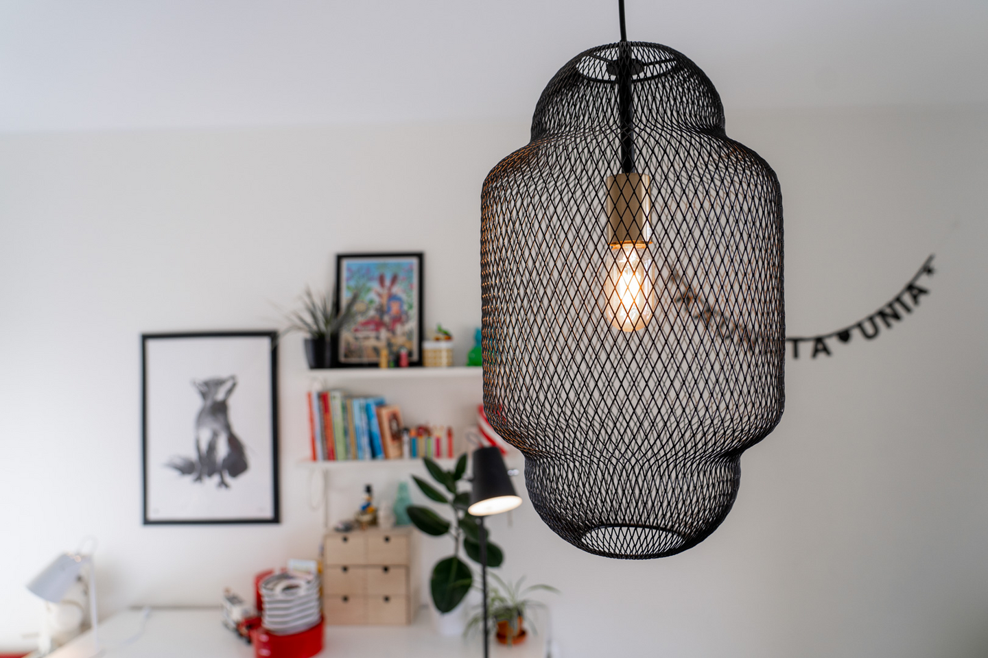 Riippuvalaisin Sessak Demi 3 musta