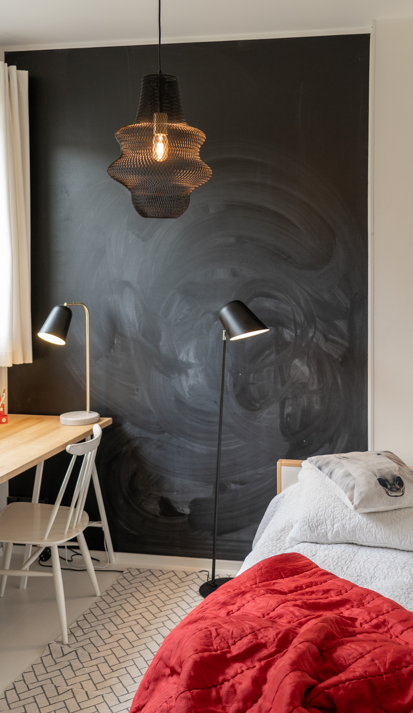 Riippuvalaisin Sessak Demi 2 musta