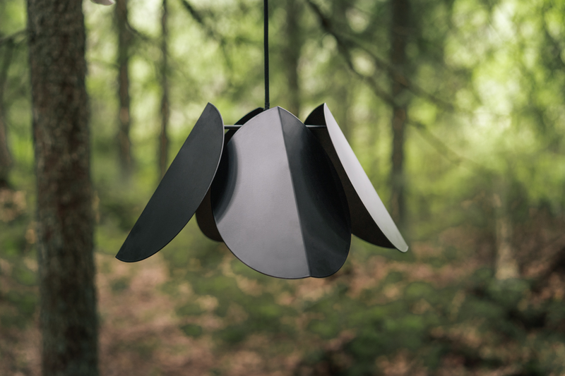 Riippuvalaisin Sessak Lehmus musta