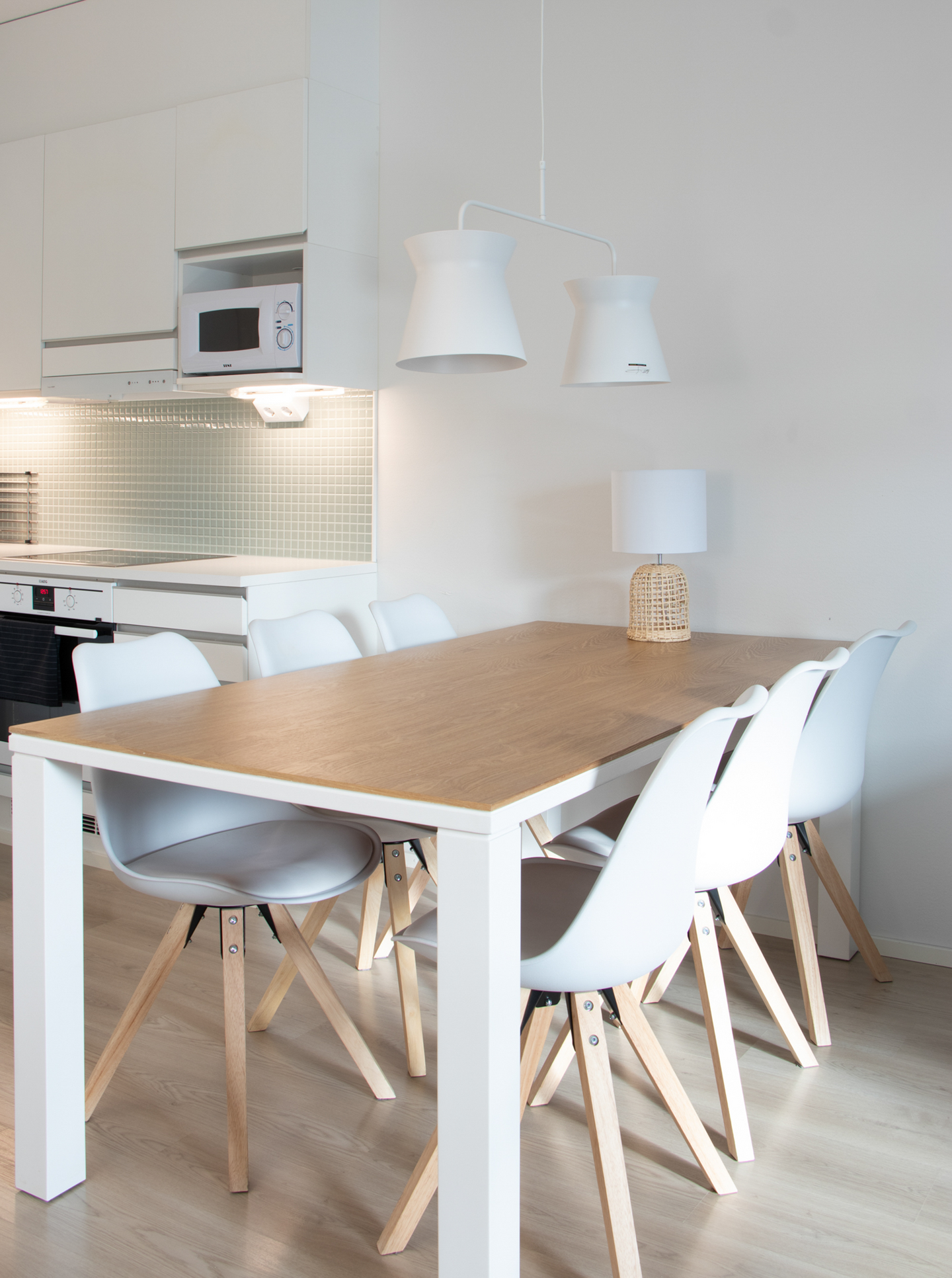 Riippuvalaisin Sessak Kaksi valkoinen