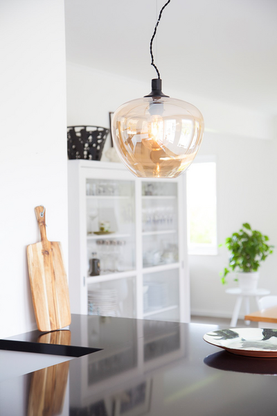 Kattovalaisin By Rydéns Bellissimo amberinvärinen