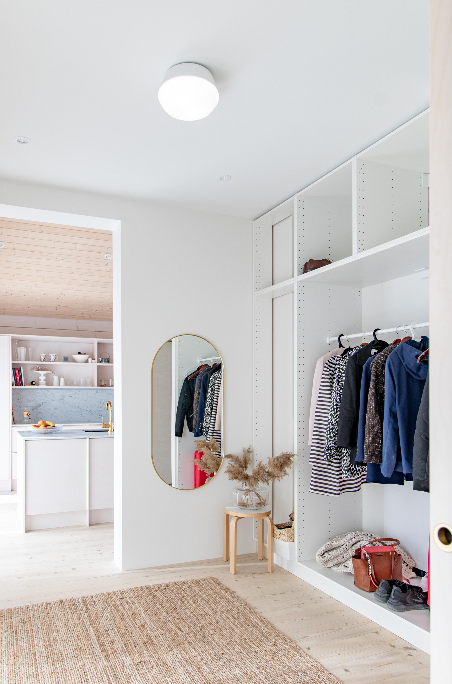 Plafondi Sessak Laaka valkoinen