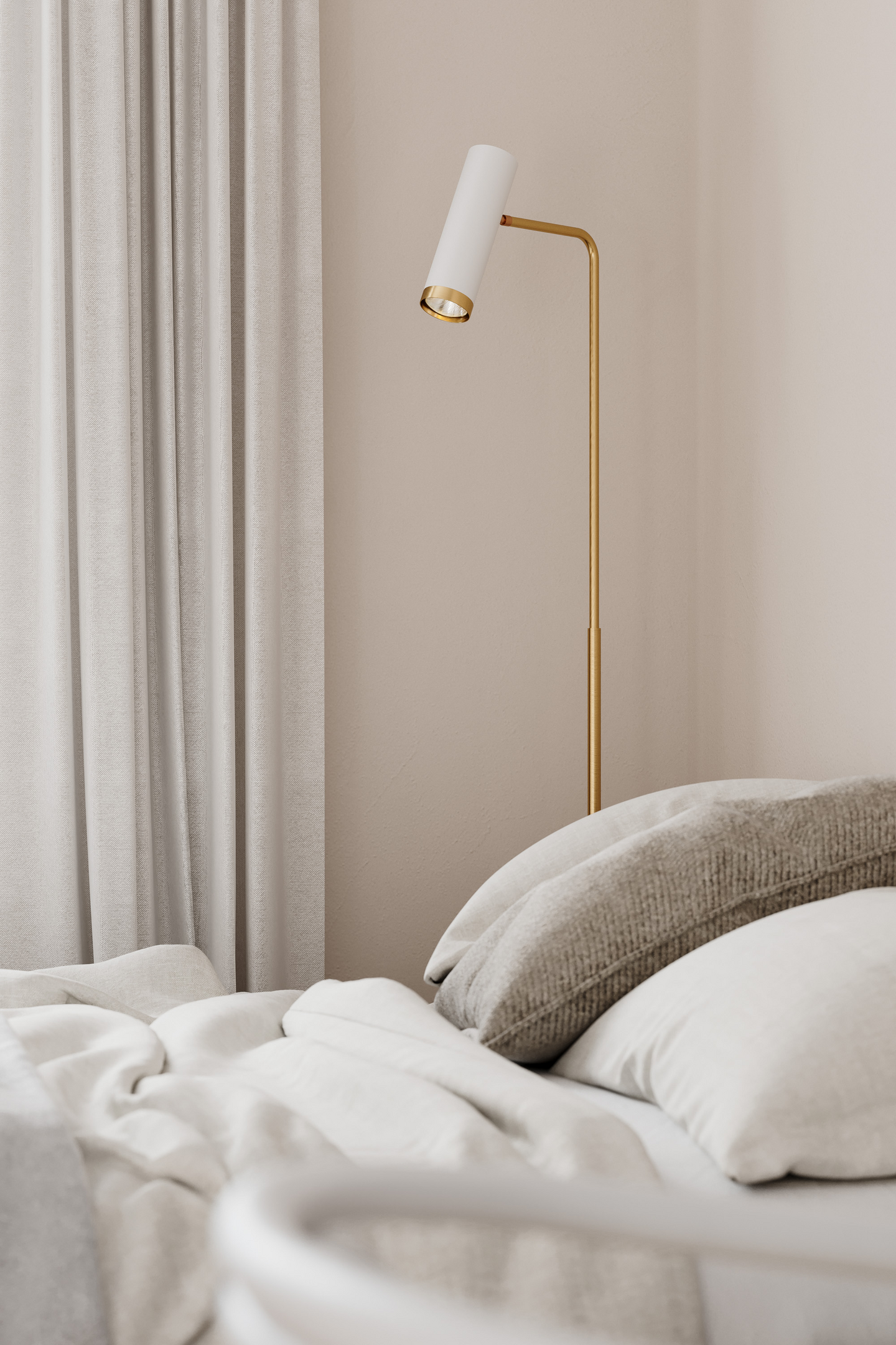 Lattiavalaisin By Rydéns Puls mattavalkoinen