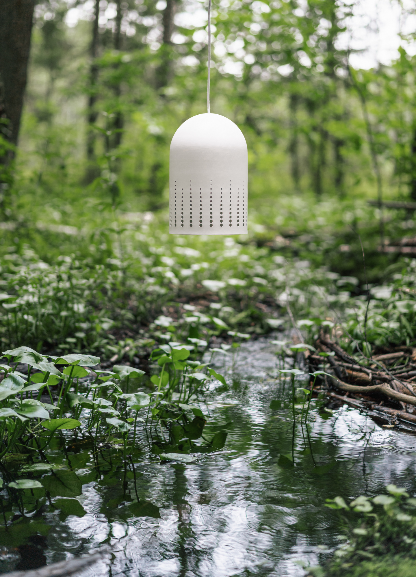 Riippuvalaisin Sessak Pisarat valkoinen