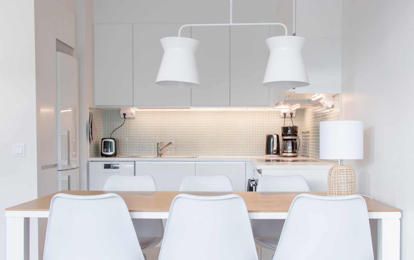 Riippuvalaisin Sessak Kaksi valkoinen