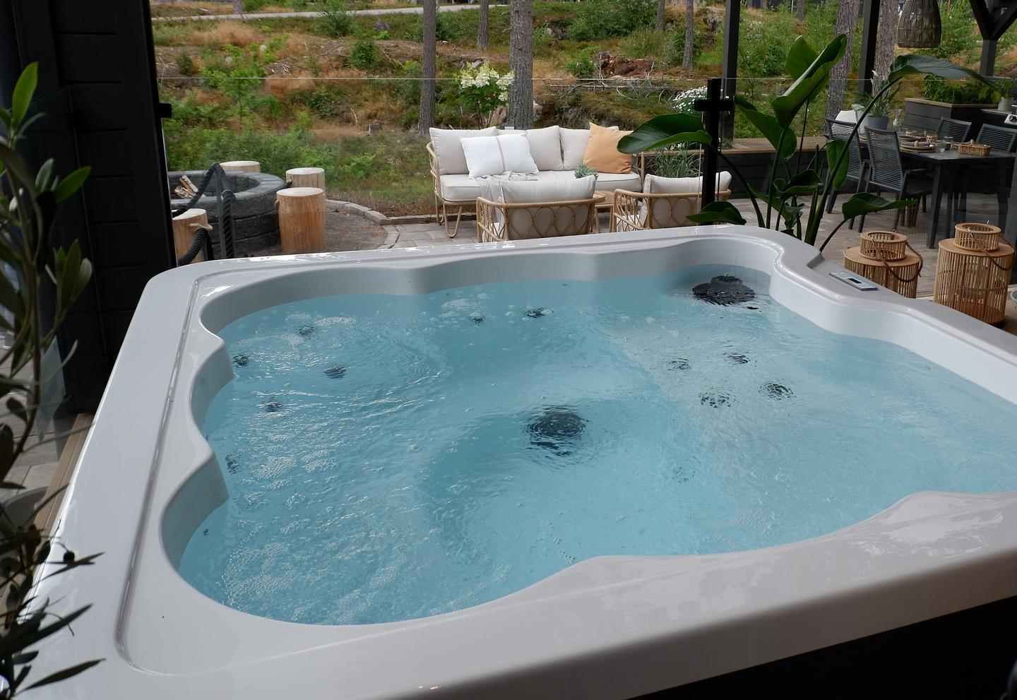 Ulkoporeallas Cello Spa Ruka+