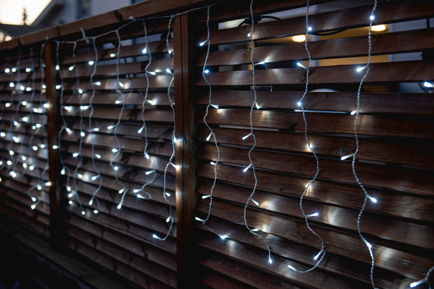 Jääpuikkoverho Airam Kall 128 led