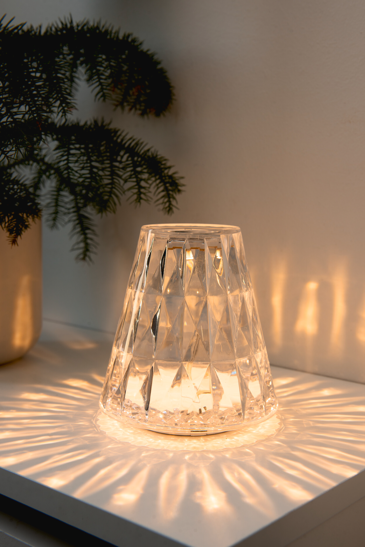 Pöytäkoriste Airam Adele led paristokäyttöinen