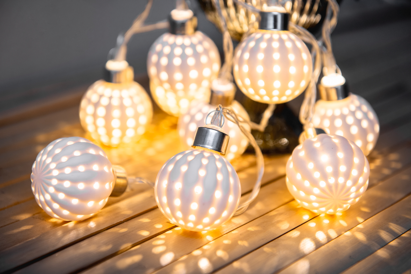 Keraamiset pallot Airam Linnea 10 led