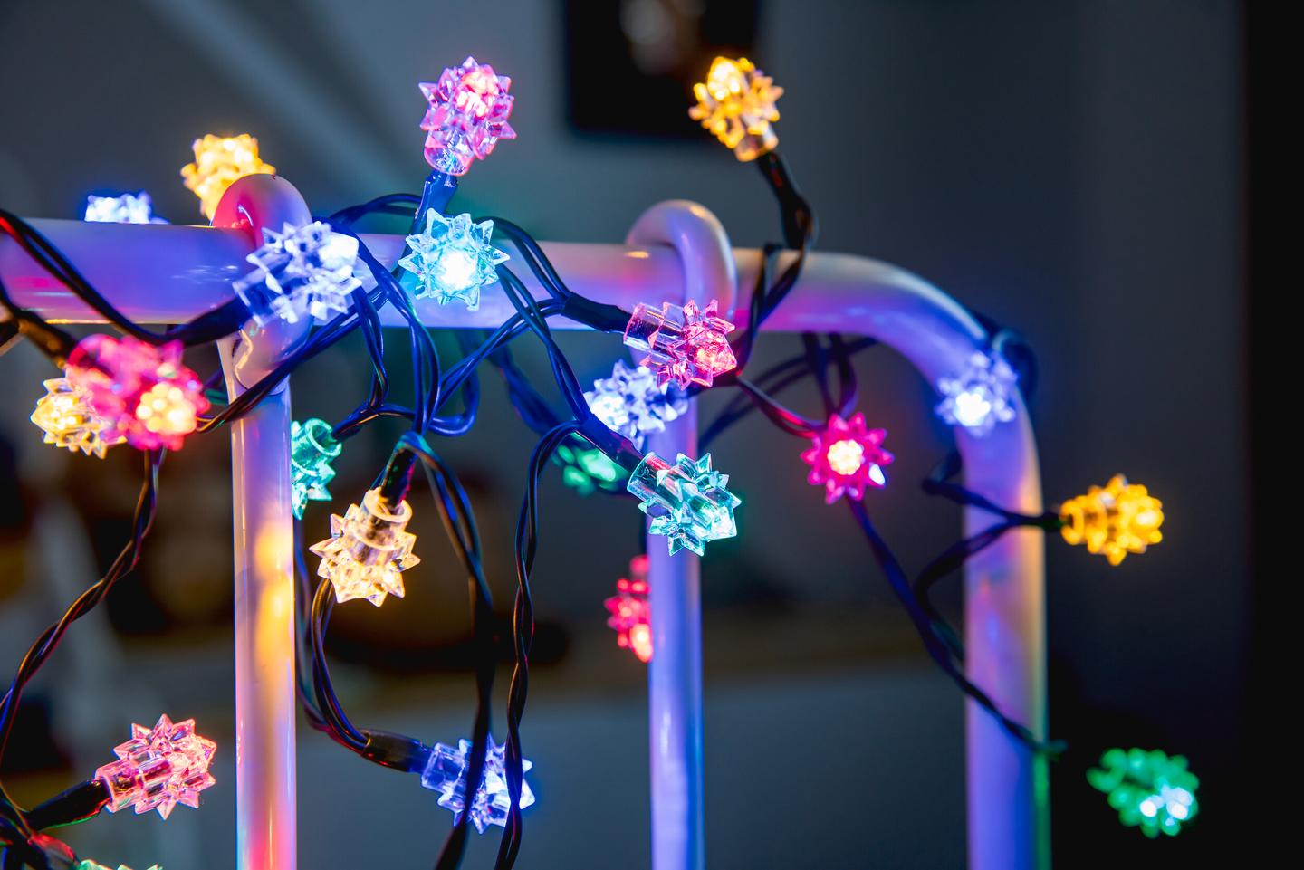 Led-sarja Airam Lumikide värimix 40 led IP20