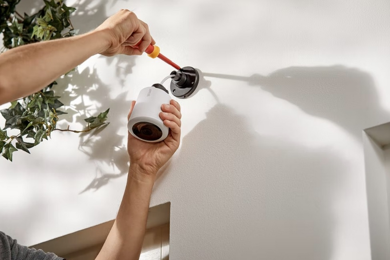 Valvontakamera Schneider Wiser ulko- ja sisäkäyttöön