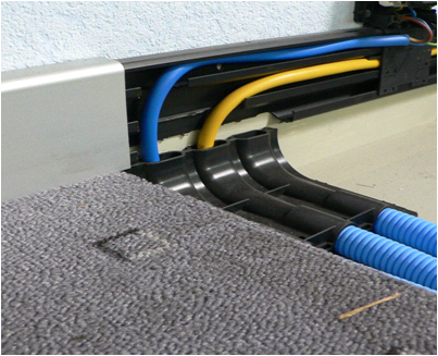 Kulmakappale Hager Tehalit SL G6090 3x20mm suojaputket oven alitukseen