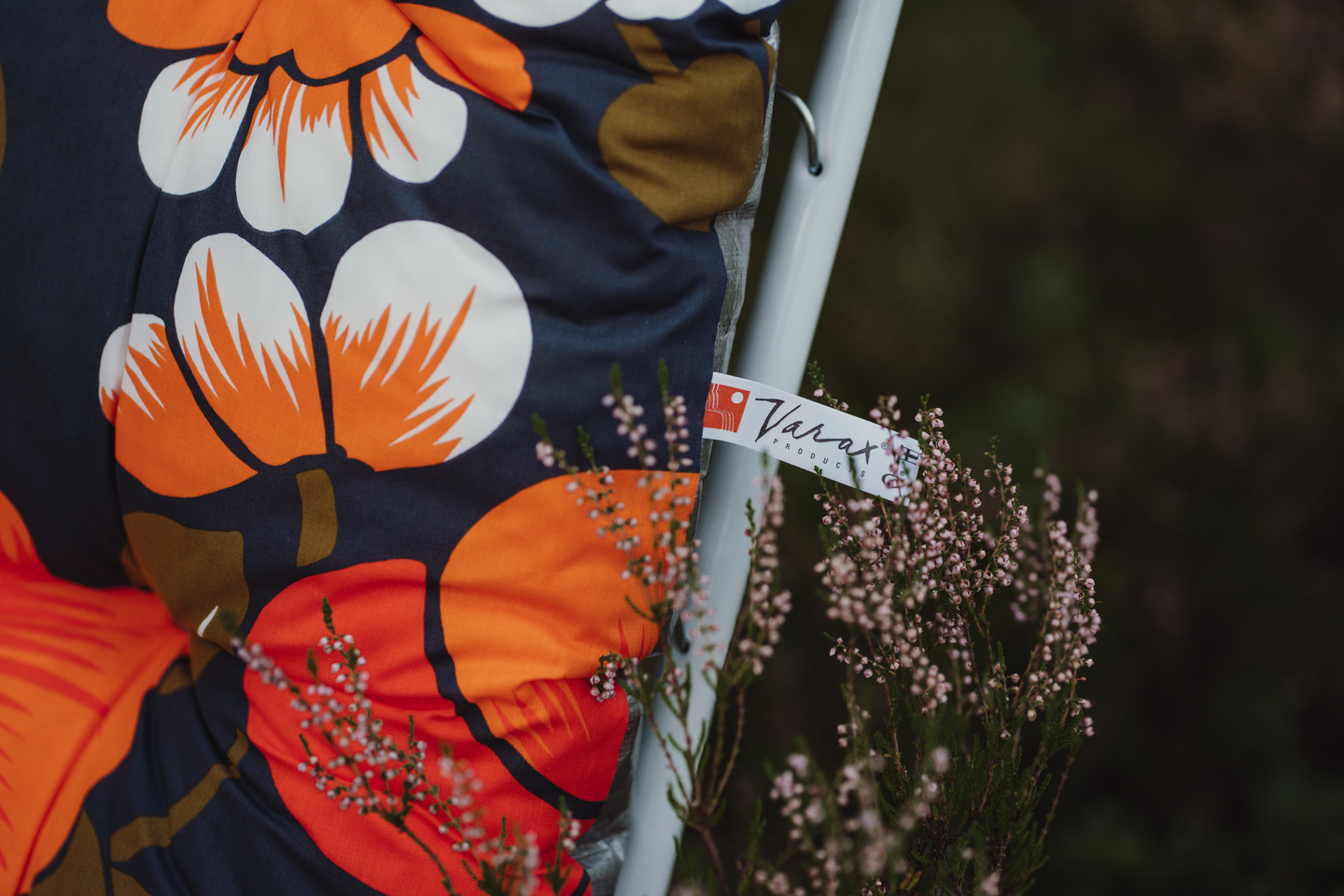 Baden Baden -tuoli Varax 77B Nostalgia valkoinen runko